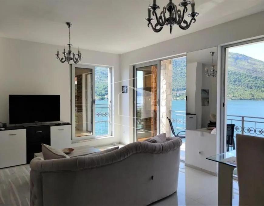Apartment Galina Τίβατ Εξωτερικό φωτογραφία